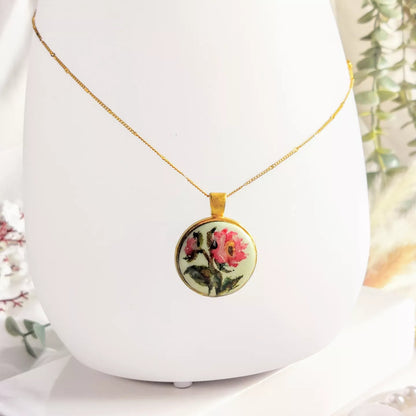 Peony biss, fine art necklace
