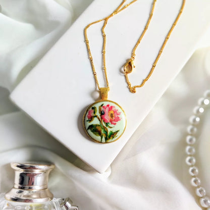 Peony biss, fine art necklace