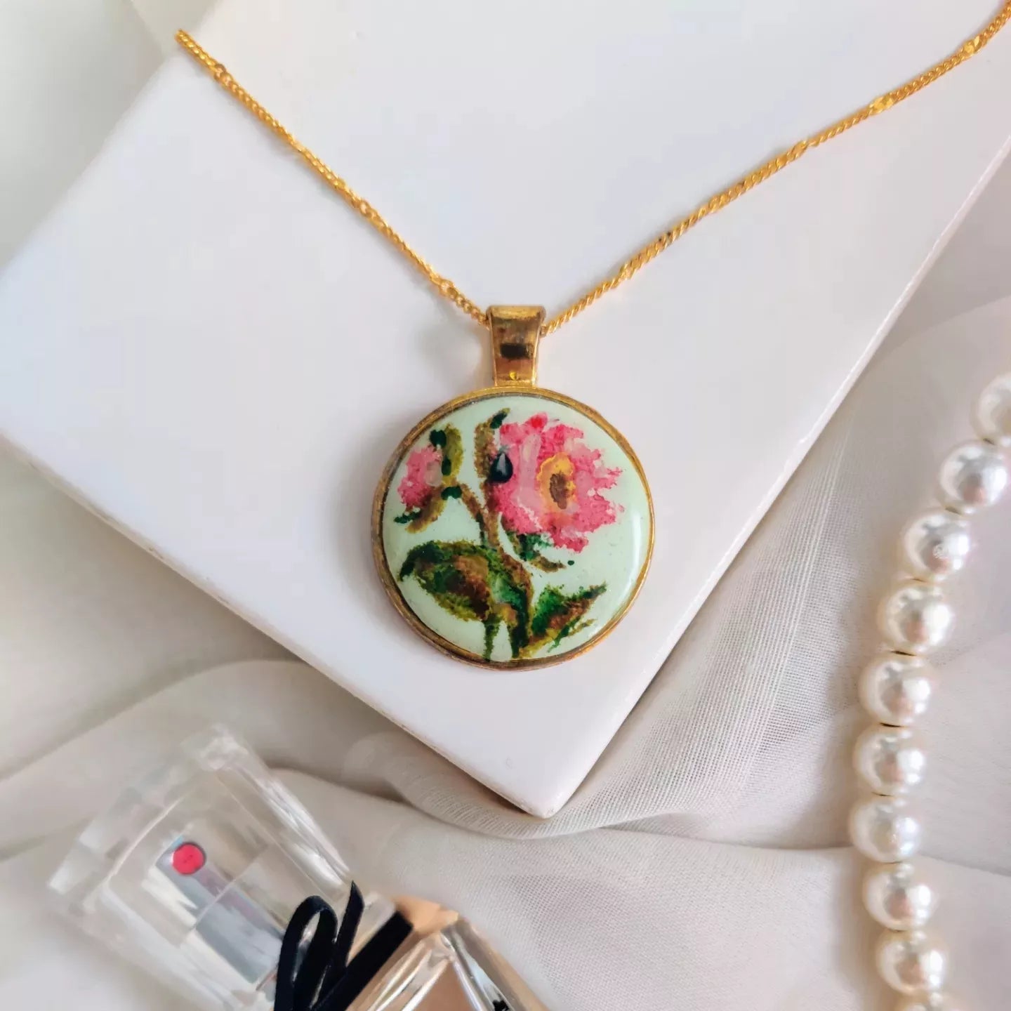 Peony biss, fine art necklace
