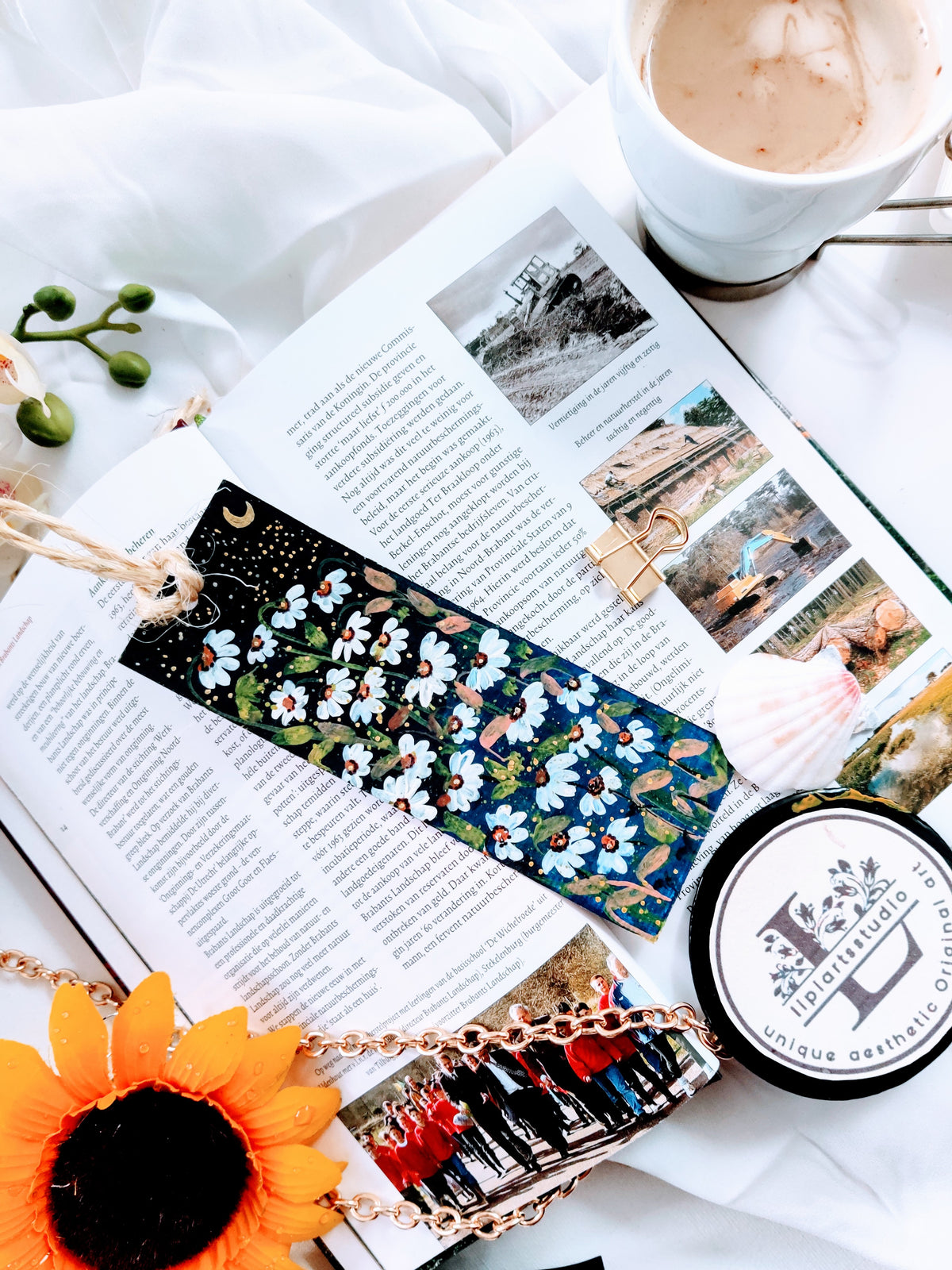 Bookmark Painting : Daisy Field